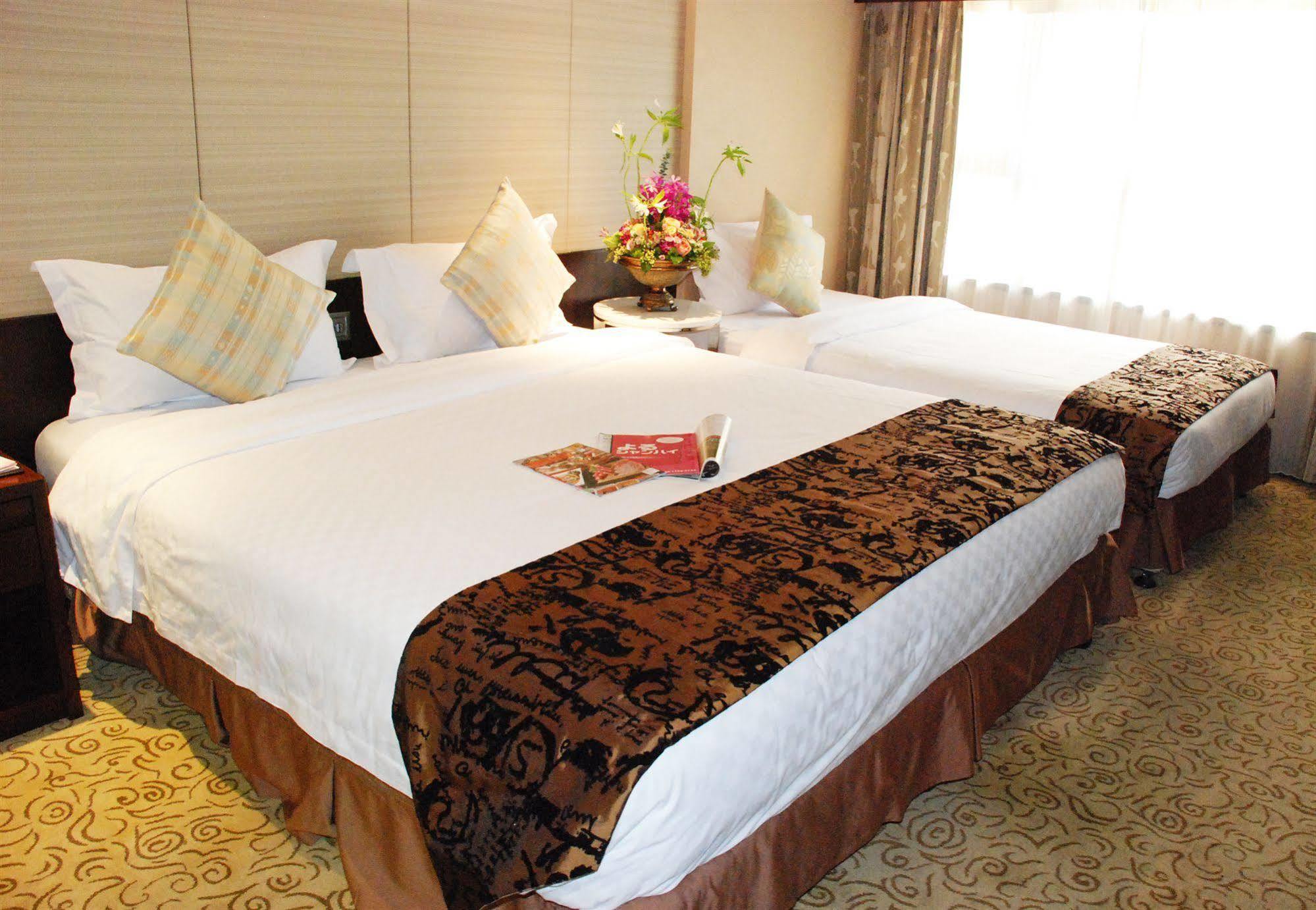 Shanghai Forte Hotel Esterno foto